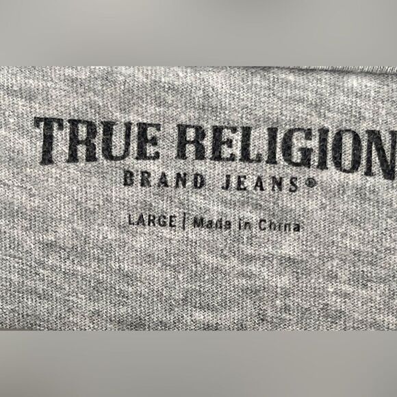 True Religion- Short Sleeve Tee shirt with Logo.    Size: Large Color: Gray - Picture 5 of 6